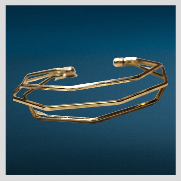 Gold Toned Geometric Bracelet - Picture 5 of 8